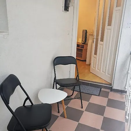 Zara Center Πούλα